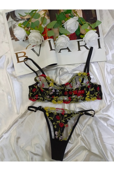 Çiçek nakışlı siyah Bralet takım