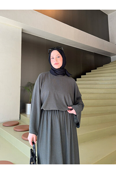 Moda Lippa طقم كاكي كاجوال مع تنورة ملفوفة