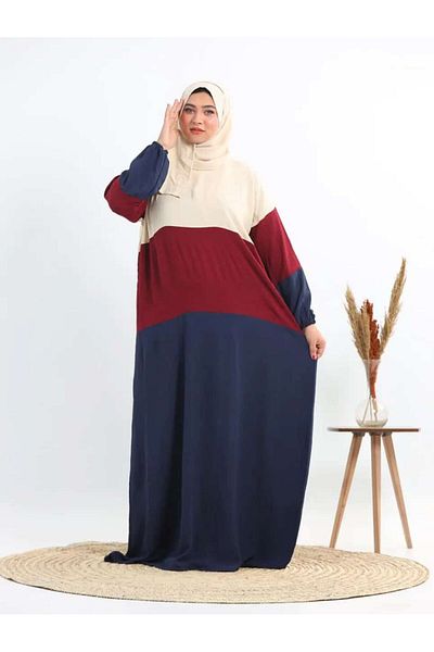 Generies Viscose drape with a connected scarf for easy wearing and elastic on the sleeves, treated against shrinkage. Wearing size: 70-120 kg.
