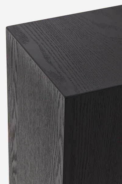 H&M Pedestal