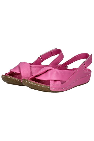 Andrea Conti Sandál