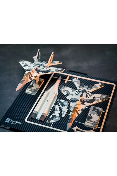 Modellio3D نموذج طائرة MiG-29 Fulcrum - جاهز للتجميع، تصميم متين!