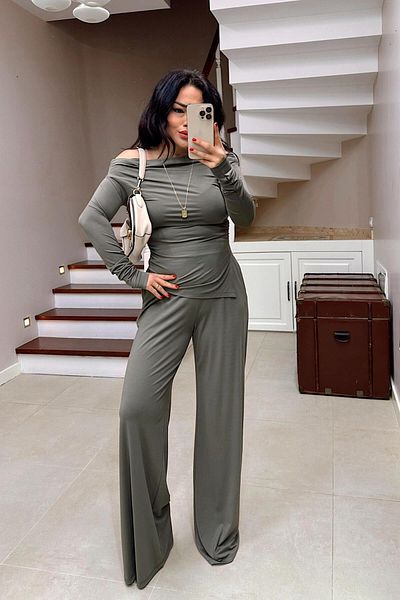 Butik Gardrop Asymmetric Cut Draped Blouse-Pantalon-Modal Suit-Khaki Set