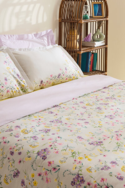 Karaca Home Az Eliana 100% pamut 2 személyes Nevre szett lila színben van.