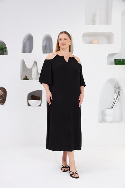 RMG Plus Size Day Dress - Black Chain Collar