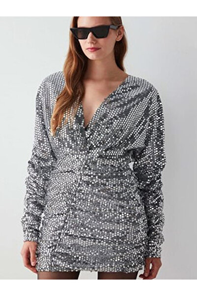 Sm Giyim Gümüş Payetli Sırt Detaylı Mini Kadın Elbise