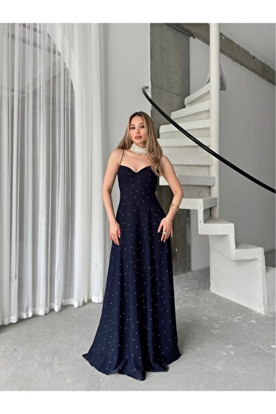 Genel Markalar Kadın Askılı Puantiyeli Nokta Desenli Maxi Elbise