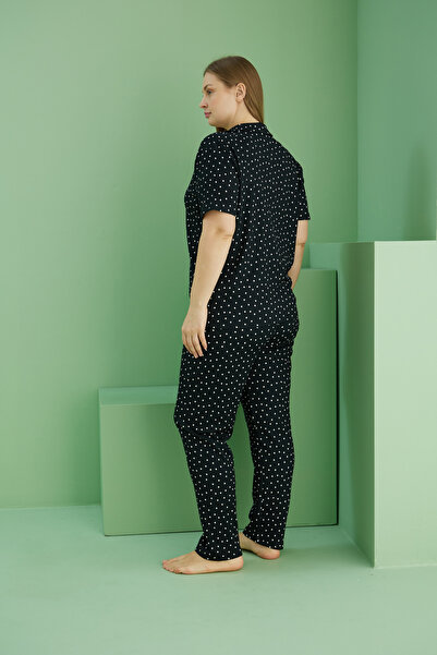 Siyah İnci siyah desenli Bürümcük Krınkıl Kumaş Curve Büyük Beden Battal Boy Düğmeli Pijama Takım25118713