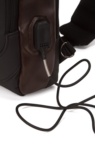 Newish Polo Ανδρική τσάντα ώμου και μέσης σε καφέ χρώμα με λουράκι με έξοδο USB