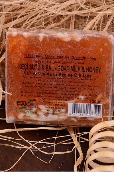 Gurmepark Natural Goat Milk and Honey Normal Dry Hair and Skin Nourishing Soap