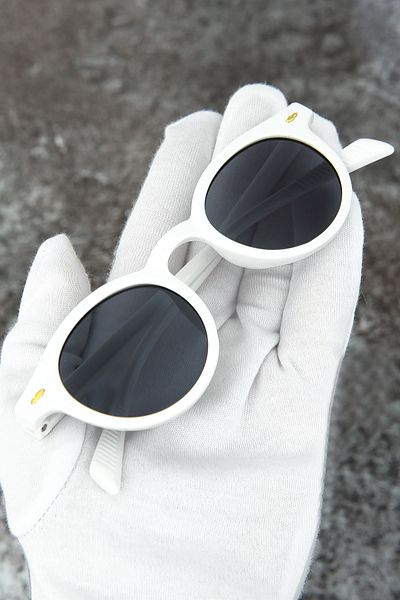 ModaLucci Round Frame White Black Glasses Sunglasses