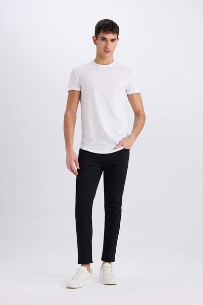 DeFacto Carlo Skinny Fit – Jeans mit normaler Taille und extra schmalem Bein R8763AZ25SP