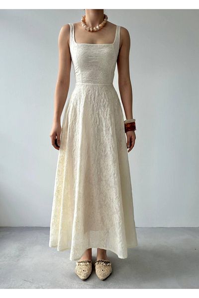 LİSAA BUTİK Rochie cu bretele groase, cu guler pătrat, cu detaliu de broderie