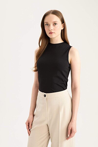 DeFacto Regular Fit Bisiklet Yaka Basic Düz Kolsuz Atlet E7619AX25SP