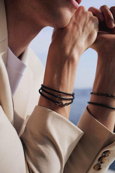 DeFacto Atolyewolf X Herren-Armband aus schwarzem dreilagigem Leder mit Stahlteilen E6177axns