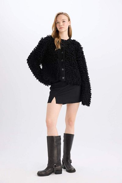 DeFacto Regular Fit Crew Neck Buttoned Tassel Knitwear Cardigan E7750Ax24Cw