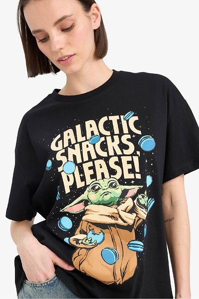 DeFacto Coool Star Wars-Mandalorian Oversize Wide Fit Short Sleeve T-Shirt E6153Ax25Sm