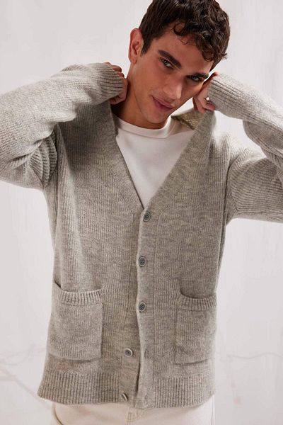DeFacto V-Neck Relax Fit Knitwear Cardigan with Pockets, E8392Ax24Cw
