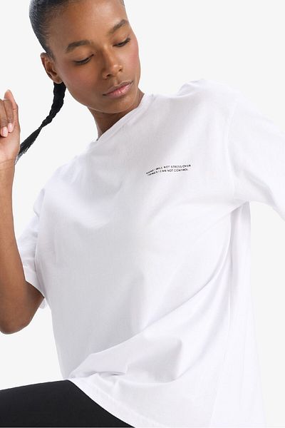 DeFacto Fit Oversize Wide Fit Crew λαιμόκοψη κοντομάνικο λευκό μπλουζάκι T7793az25sp