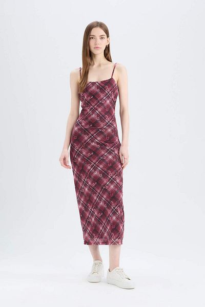 DeFacto Figurbetontes, körperbetontes, kariertes Tüll-Maxikleid mit Trägern D5034AX25SP