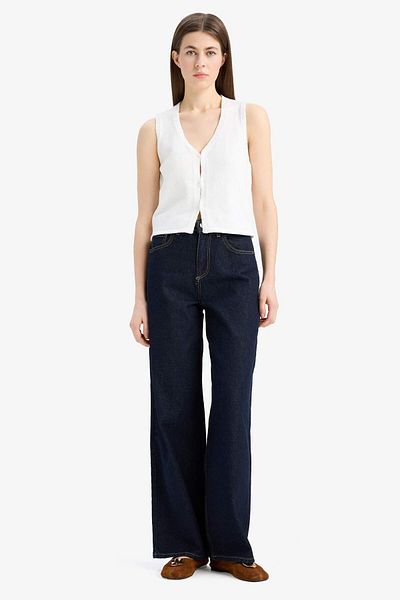 DeFacto Fitted V-Neck Basic Plain Buttoned Vest E9927Ax25Sm