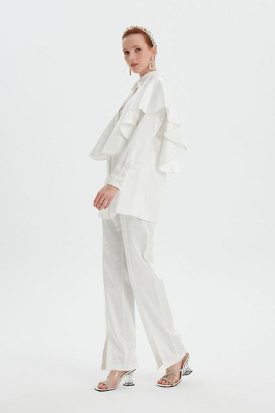 Birgül Bektaş Set de costum Maria White