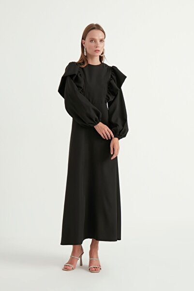 Birgül Bektaş Μαύρο βραδινό φόρεμα για κυρία