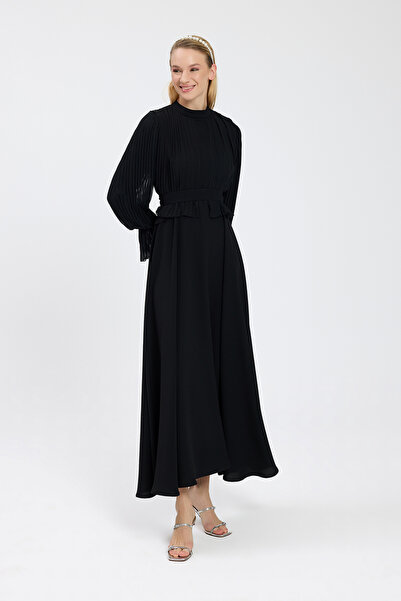 Birgül Bektaş Μαύρο Πλισέ Κρεπ Φόρεμα σιφόν