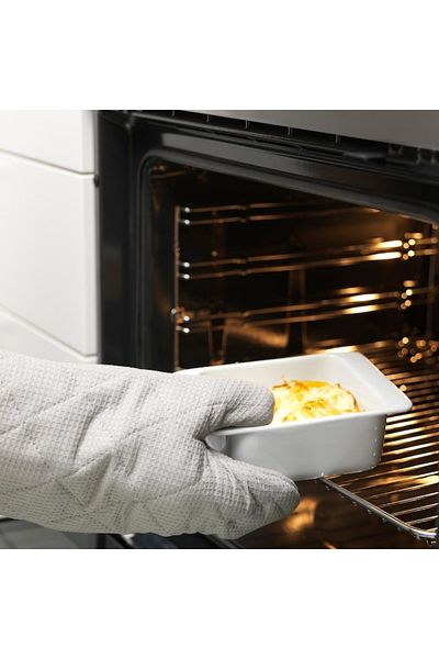 IKEA 365+ White Oven Dish 18x13 cm – Durable, Stackable & Oven-to-Table Baking Dish for Daily Use