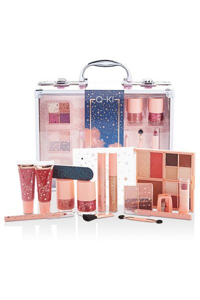 Sunkissed Sada machiaj, Sunkissed, Q-KI You Are a Star Vanity Dárková sada, 19 produktů
