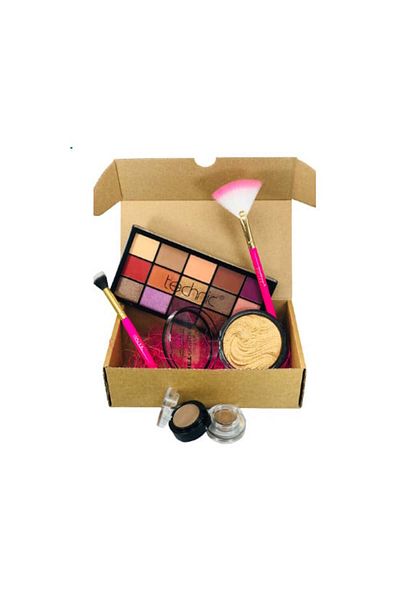 TECHNIC Peanut Makeup Gift Set, 6 Products