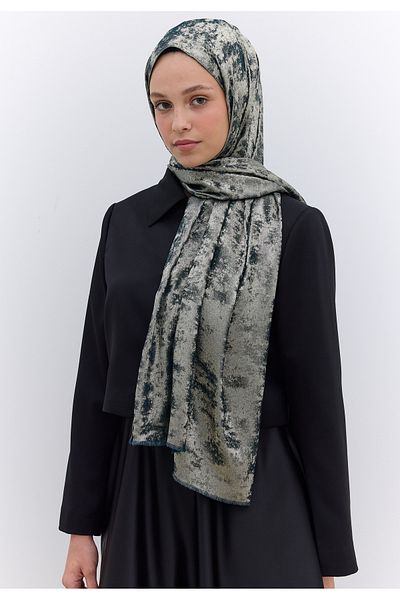 Fresh Luxury Shine Shawl Emerald