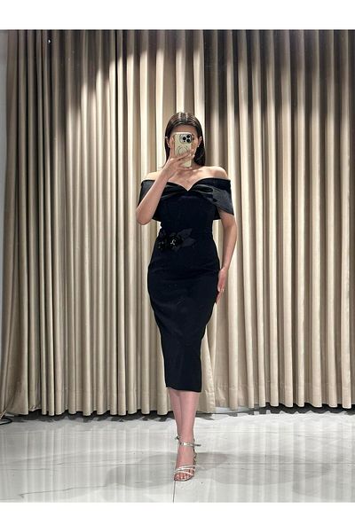 Kaleiçi Yıldızlar Black Front Flower Detail Midi Length Crepe Fabric Evening Dress En5244