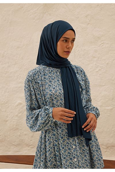 Fresh Light Dark Blue Combed Cotton Shawl