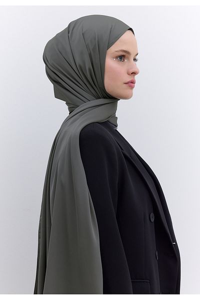 Fresh Elegance Silky Shawl - Smoked