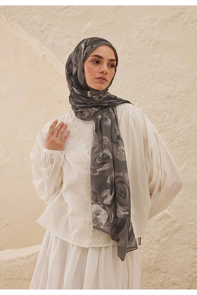 Fresh Silver Color Summer Rose Patterned Ram Shawl
