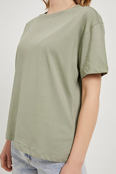 Arma Life Women's Basic Shoulder Stitching Detail Short Sleeve Green T-Shirt