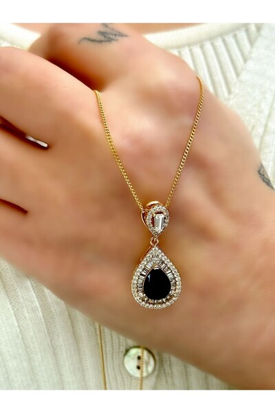 MyladyAccessoriess قلادة من الفولاذ بتفاصيل من الكريستال والباجيت باللون الأز...