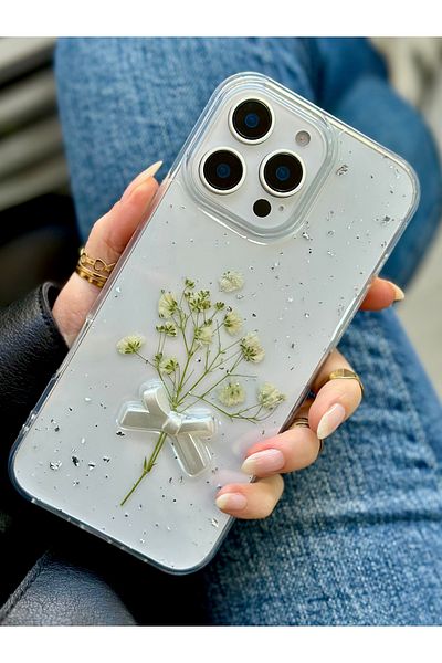 Go Aksesuar حافظة سيليكون متوافقة مع هاتف Iphone 16 Promax مع تصميم زهرة فضية (زهرة حقيقية)