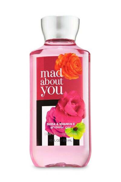 Bath & Body Works جنون عنك جل الاستحمام