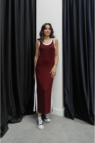 Havoş Rochie cu fante cu nervuri burgundy ecru