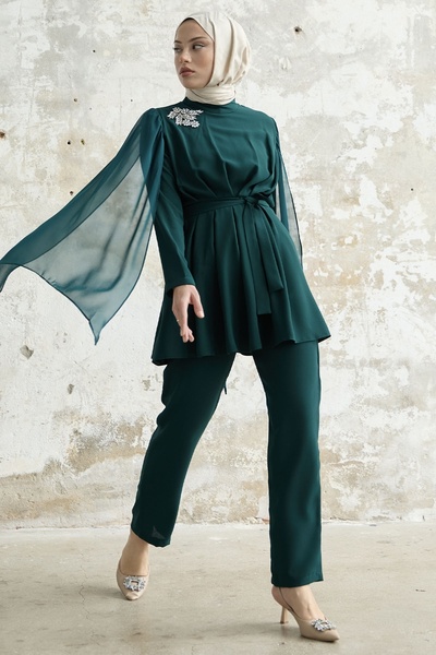 InStyle Emerald Crepe Set - Stone Detailed Tulle Sleeve
