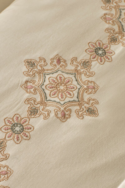 Karaca Home Kelsey Embroidered 100% Cotton Double Duvet Cover Set White