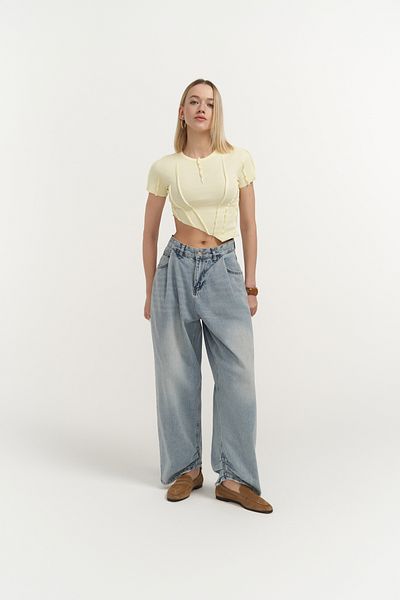 MAİ COLLECTİON Jeansy Cyrus z plisami w kolorze niebieskim