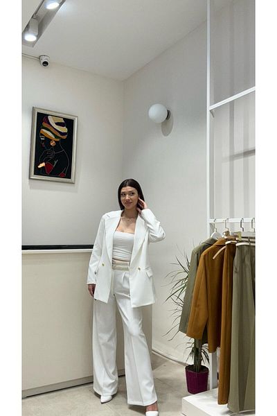 modadagiyim Jachetă foarte elegantă, căptușită cu nasturi, pentru femei