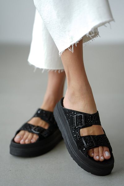 selinshoes Daizy Stone Detailed Buckle High Sole Women's Slippers - Black