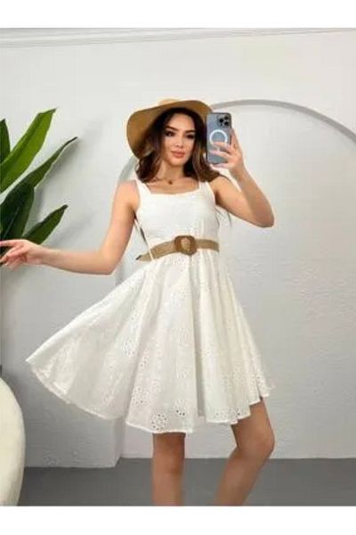 MODA Mini Dress for Ladies Who Create Style with Square Collar Scalloped Straw Belt Elegance