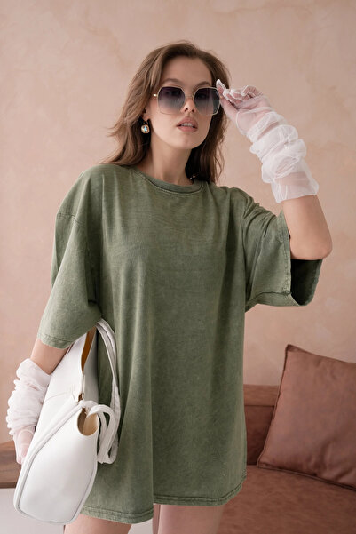 Park Karon Базова футболка з каменем