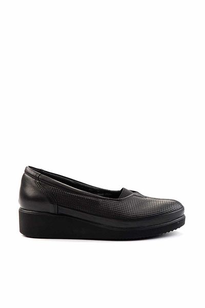 Bambi Black Leather Women's Casual Shoes K01586660603
