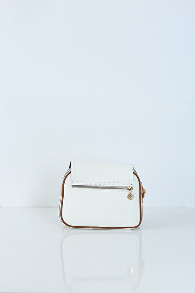 byFOX Fashion Τσάντα χιαστί τριών θέσεων με λεπτομέρεια κάλυψης